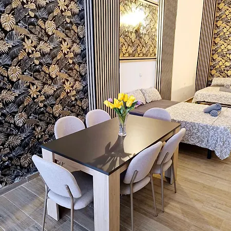El Dorado Apartment *